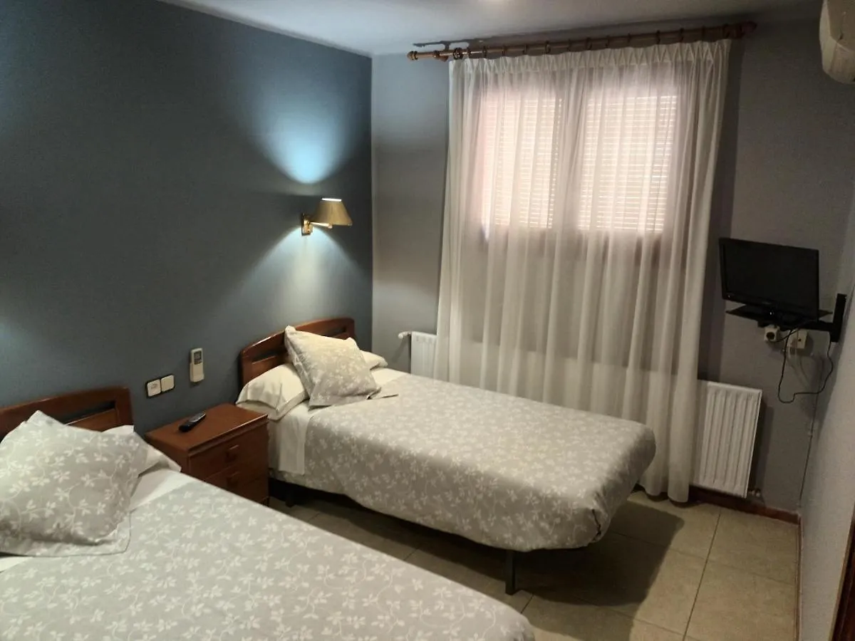 Hostal Can Jaume Mollerusa Guest house