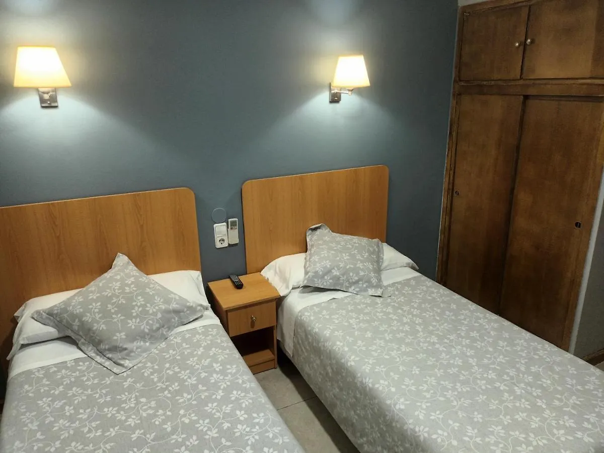 *** Guest house Hostal Can Jaume Mollerusa Spain